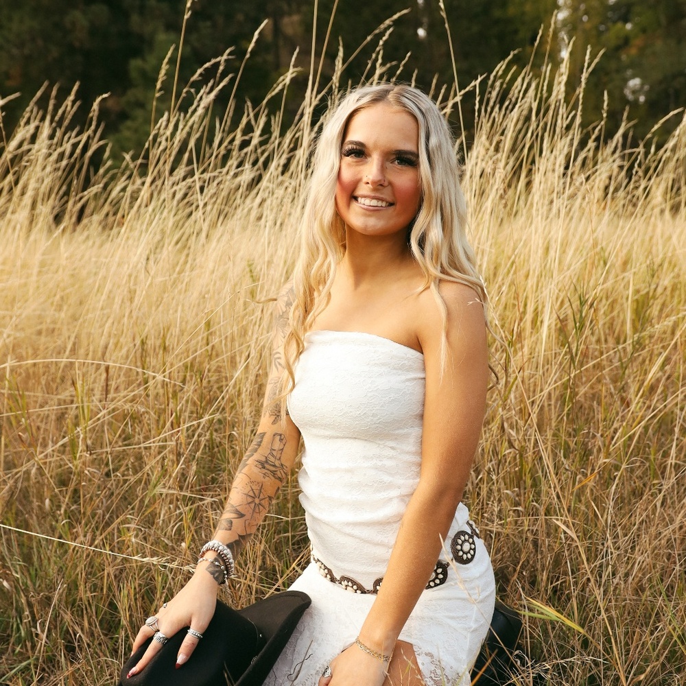 Meet your Posher, Erika